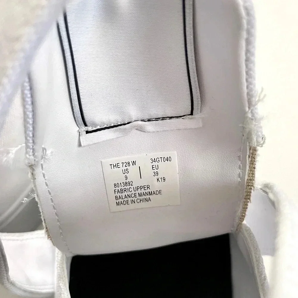 GOATS The 728 Women’s White Platform Sneakers Cross Straps Slip On Size 9 NWT